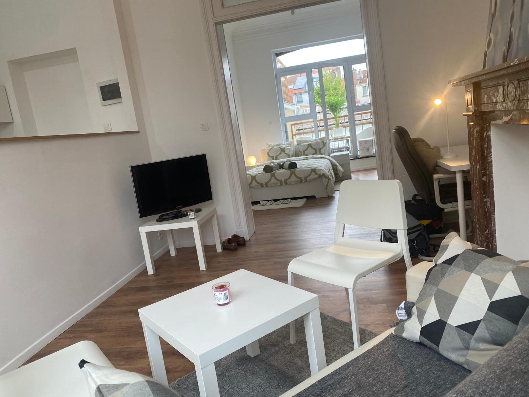 Fly City House Brussel Bagian luar foto