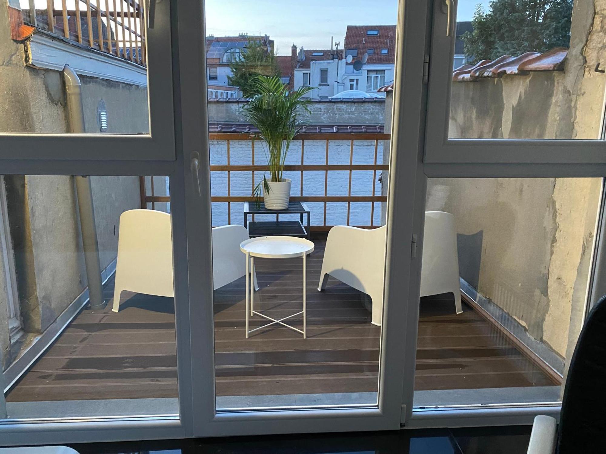 Fly City House Brussel Bagian luar foto
