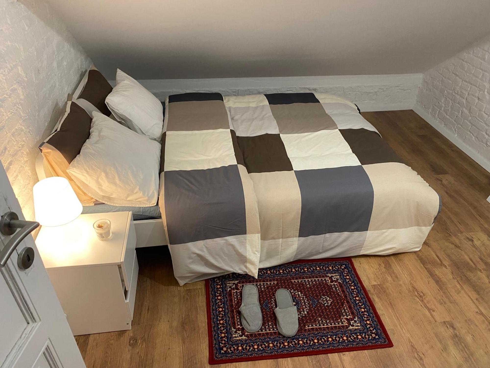 Fly City House Brussel Bagian luar foto